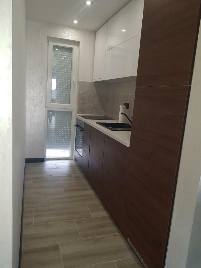 Divcibare Delux Apartman Екстер'єр фото